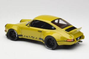 Porsche 911 930 RWB Classic Kaki GT Spirit 1:18 GT120 Smola – slika 5 od 6