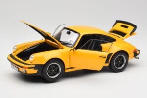 Porsche 911 930 Turbo 3.0 Rumena Norev 1:18 187579 Kovina – slika 2 od 8