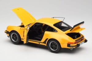 Porsche 911 930 Turbo 3.0 Rumena Norev 1:18 187579 Kovina – slika 5 od 8