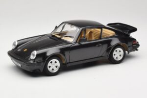 Porsche 911 930 Turbo Zelena Tonka 1:18 1677 Kovina