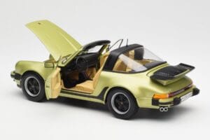 Porsche 911 930 Turbo Targa Zelen Metalik Norev 1:18 187526 Kovina – slika 7 od 10