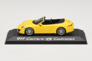 Porsche 911 991 Carrera 4S Kabriolet Rumen Minichamps 1:43 WAP0201120C Kovina