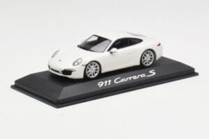 Porsche 911 991 Carrera S Bel IAA Frankfurt 2011 Minichamps 1:43 WAX20100090 Kovina – slika 2 od 5
