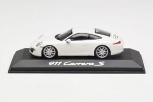 Porsche 911 991 Carrera S Bel IAA Frankfurt 2011 Minichamps 1:43 WAX20100090 Kovina
