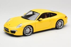 Porsche 911 991 Carrera S Racing Yellow Minichamps 1:18 100061021 Kovina