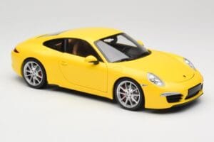 Porsche 911 991 Carrera S Racing Yellow Minichamps 1:18 100061021 Kovina – slika 6 od 8