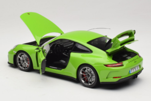 Porsche 911 991 GT3 Zelen Shmee150 Minichamps 1:18 110067025 Kovina – slika 5 od 8