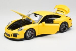 Porsche 911 991 GT3 Racing Rumena & Srebrna Kolesa Minichamps 1:18 110062722 Kovina – slika 2 od 8