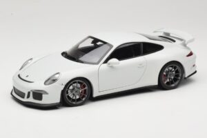 Porsche 911 991 GT3 Bel S Srebrnimi Platišči Minichamps 1:18 113062721 Kovina