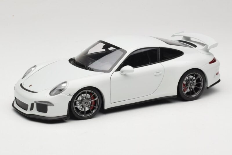 Porsche 911 991 GT3 Bel S Srebrnimi Platišči Minichamps 1:18 113062721 Kovina