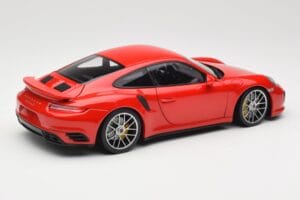 Porsche 911 991 Turbo S Guards Red Minichamps 1:18 110067122 Kovina – slika 3 od 8
