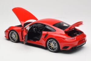 Porsche 911 991 Turbo S Guards Red Minichamps 1:18 110067122 Kovina – slika 5 od 8