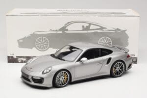 Porsche 911 991 Turbo S Srebrn Minichamps 1:18 113067126 Kovina – slika 8 od 8