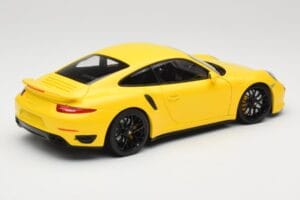 Porsche 911 991 Turbo S Rumen S Črnimi Platišči Minichamps 1:18 110062321 Kovina – slika 3 od 8