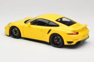 Porsche 911 991 Turbo S Rumen S Črnimi Platišči Minichamps 1:18 110062321 Kovina – slika 7 od 8