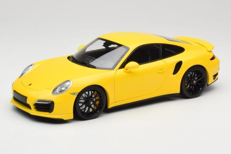 Porsche 911 991 Turbo S Rumen S Črnimi Platišči Minichamps 1:18 110062321 Kovina
