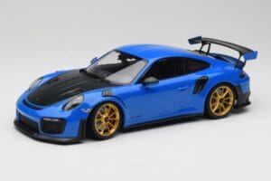 Porsche 911 991.2 GT2 RS Moder z Zlatimi Platišči Minichamps 1:18 155068302 Kovina