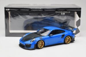 Porsche 911 991.2 GT2 RS Moder z Zlatimi Platišči Minichamps 1:18 155068302 Kovina – slika 6 od 6