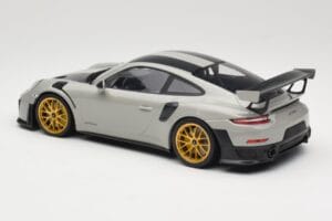Porsche 911 991.2 GT2 RS Chalk Weissach Package Zlata Platišča Minichamps 1:18 155068304 Kovina – slika 5 od 6
