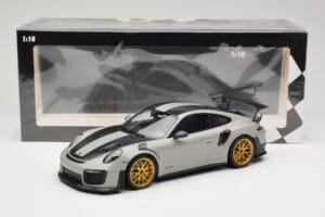 Porsche 911 991.2 GT2 RS Chalk Weissach Package Zlata Platišča Minichamps 1:18 155068304 Kovina – slika 6 od 6