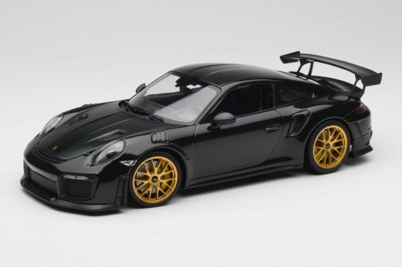 Porsche 911 991.2 GT2 RS Zelen Weissach Package Zlata Platišča Minichamps 1:18 155068306 Kovina
