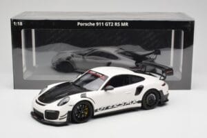 Porsche 911 991.2 GT2 RS Manthey Racing Bel Minichamps 1:18 MR-911-GT3RS-1802-W Kovina – slika 6 od 6