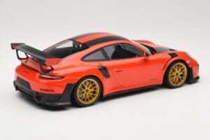 Porsche 911 991.2 GT2 RS Oranžen Weissach Package Zlata Platišča Minichamps 1:18 155068305 Kovina – slika 2 od 6