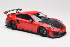 Porsche 911 GT2 RS 991.2 Rdeč Črna Platišča Minichamps 1:18 155068307 Kovina – slika 4 od 6