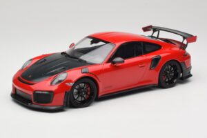 Porsche 911 GT2 RS 991.2 Rdeč Črna Platišča Minichamps 1:18 155968307 Kovina