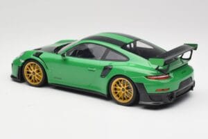 Porsche 911 991.2 GT2 RS Weissach Package British Racing Zelena & Zlata Kolesa Minichamps 1:18 153068318 Kovina – slika 5 od 6