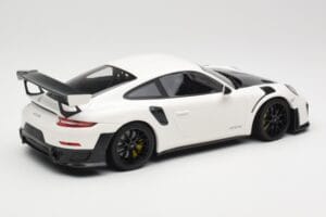 Porsche 911 991.2 GT2 RS Bel s Črnimi Platišči Minichamps 1:18 155068310 Kovina – slika 2 od 6