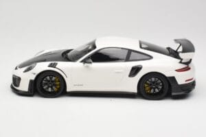 Porsche 911 991.2 GT2 RS Bel s Črnimi Platišči Minichamps 1:18 155068310 Kovina – slika 3 od 6