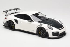 Porsche 911 991.2 GT2 RS Bel s Črnimi Platišči Minichamps 1:18 155068310 Kovina – slika 4 od 6