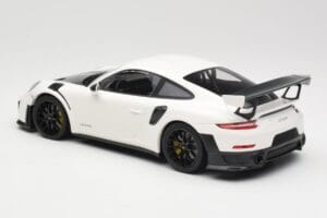 Porsche 911 991.2 GT2 RS Bel s Črnimi Platišči Minichamps 1:18 155068310 Kovina – slika 5 od 6