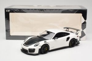 Porsche 911 991.2 GT2 RS Bel s Črnimi Platišči Minichamps 1:18 155068310 Kovina – slika 6 od 6