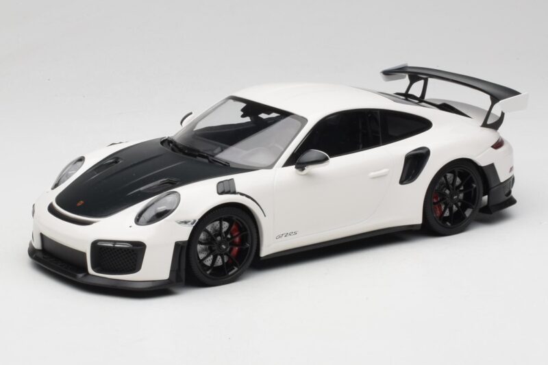 Porsche 911 991.2 GT2 RS Bel Minichamps 1:18 155068301 Kovina