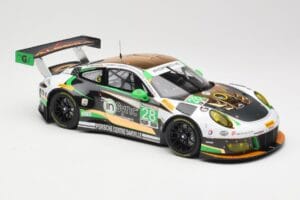 Porsche 911 991.2 GT3 R #28 Alegra Motorsports D. de Quesada / M. Morad Class Winners 24 Hours of Daytona 2017 Minichamps 1:1 – slika 4 od 6