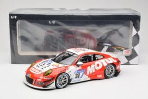 Porsche 911 991.2 GT3 R #31 Frikadelli Racing K. Bachler / M. Christensen 24 Hours of Nurburgring 2017 Minichamps 1:18 155176 – slika 6 od 6