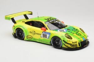 Porsche 911 991.2 GT3 R #911 Manthey Racing R. Dumas / F. Makowiecki 24 Hours of Nurburgring 2017 Minichamps 1:18 155176911 K – slika 4 od 6