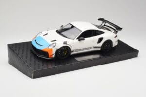 Porsche 911 991.2 GT3 RS Manthey Racing Bel & Modra & Oranžna Minichamps 1:18 MR-911-GT3RS-1805 Kovina – slika 2 od 6
