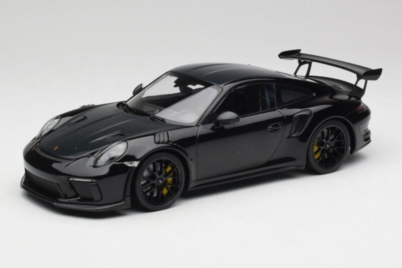 Porsche 911 991.2 GT3 RS Weissach Package Črna & Črna Kolesa Minichamps 1:18 153068228 Kovina