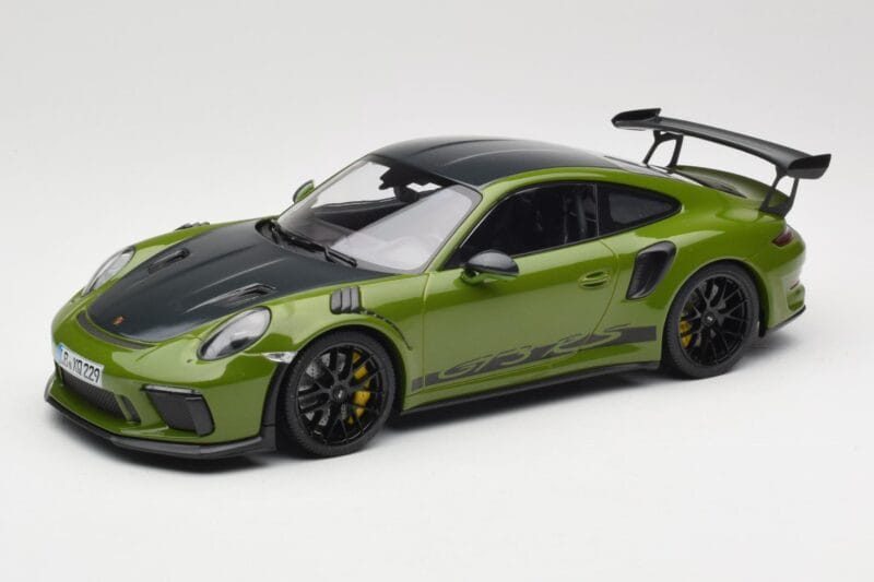 Porsche 911 991.2 GT3 RS Weissach Package Lizard Green Wording & Črna Magnezijeva Platišča Minichamps 1:18 155068232 Kovina