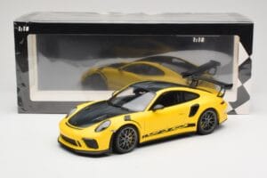 Porsche 911 991.2 GT3 RS Rumen Weissach Package Platinum Wheels Minichamps 1:18 155068221 Kovina – slika 6 od 6