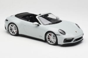 Porsche 911 992 Carrera 4 GTS Kabriolet Siv Minichamps 1:18 155063034 Kovina – slika 2 od 6