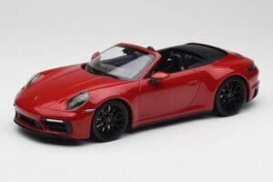 Porsche 911 992 Carrera 4 GTS Kabriolet Rdeč Minichamps 1:18 155063032 Kovina
