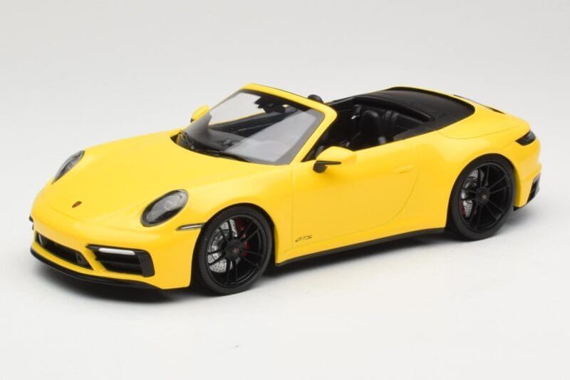 Porsche 911 992 Carrera 4 GTS Kabriolet Rumena Minichamps 1:18 155063030 Kovina