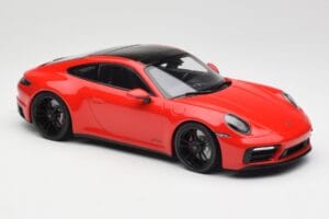 Porsche 911 992 Carrera 4 GTS Rdeča Minichamps 1:18 155063100 Kovina – slika 4 od 6