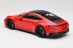 Porsche 911 992 Carrera 4 GTS Rdeča Minichamps 1:18 155063100 Kovina – slika 5 od 6