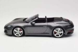 Porsche 911 992 Carrera 4S Kabriolet Agate Grey Metallic Minichamps 1:18 155067336 Kovina – slika 3 od 6