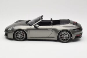 Porsche 911 992 Carrera 4S Kabriolet Mamba Green Metallic Minichamps 1:18 155067337 Kovina – slika 3 od 6